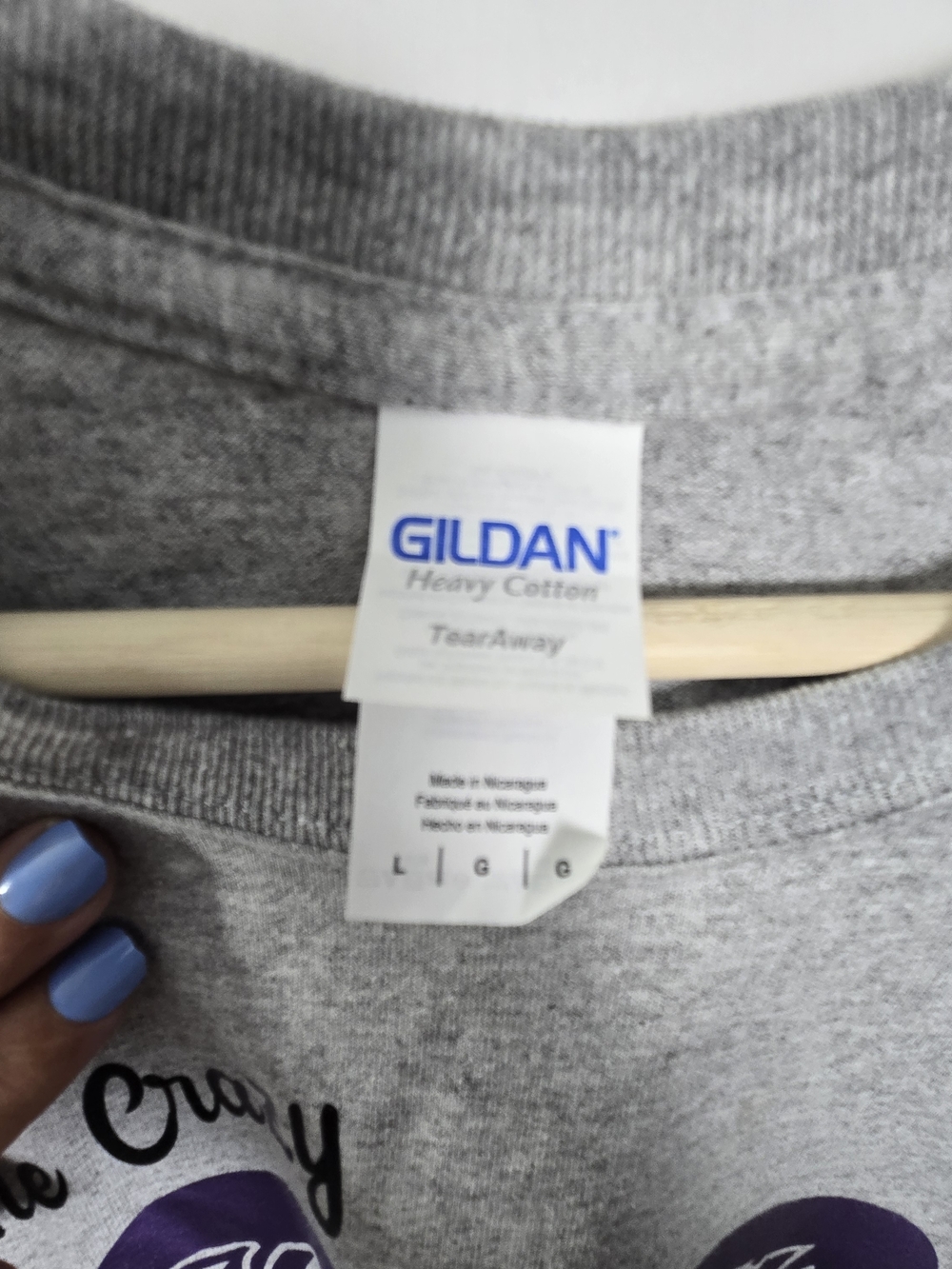 Gildan Gray Short Sleeve Tee with Purple Heart 'Hockey Mom' Graphic - Picture 3 of 7